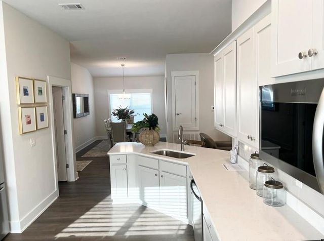 4046 Leighton Place Drive, Mobile, AL 36693
