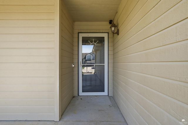 8715 William Drive, Manhattan, KS 66502