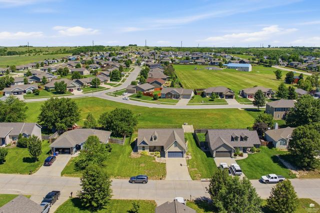 8715 William Drive, Manhattan, KS 66502