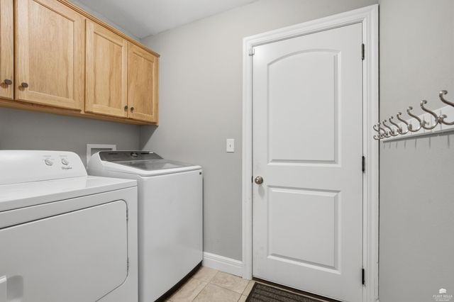 8715 William Drive, Manhattan, KS 66502