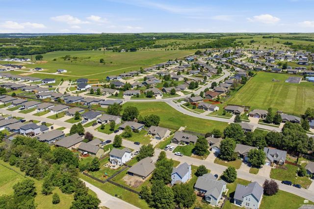 8715 William Drive, Manhattan, KS 66502