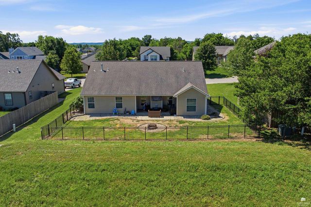 8715 William Drive, Manhattan, KS 66502