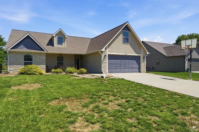 8715 William Drive, Manhattan, KS 66502