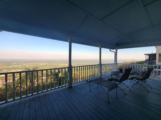 1117 E Brow Road, Lookout Mountain, TN 37350