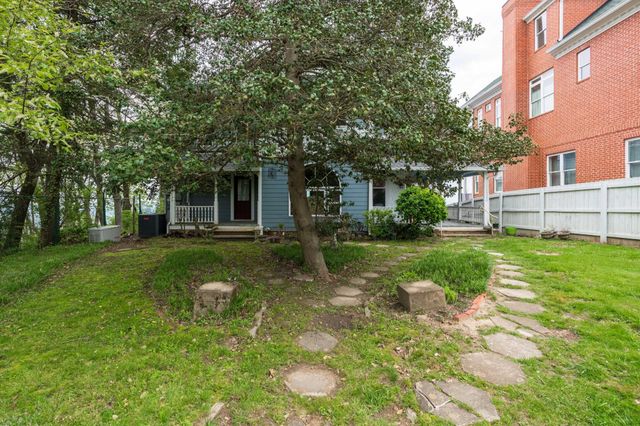 1117 E Brow Road, Lookout Mountain, TN 37350