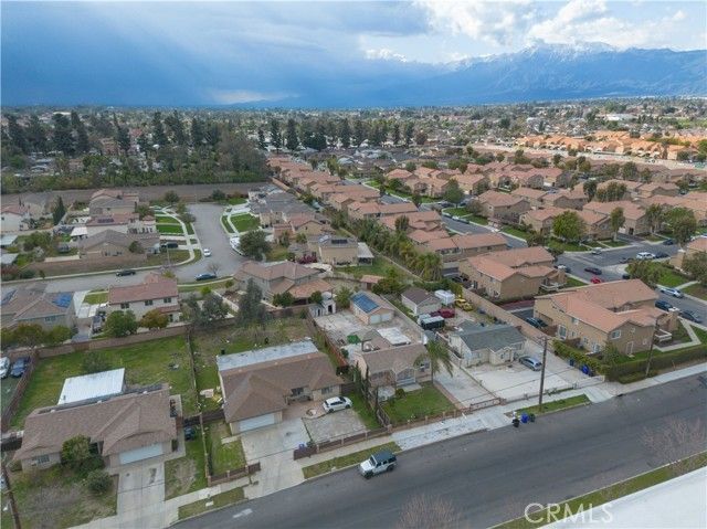 414 S Linden, Rialto, CA 92376