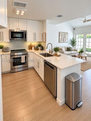 21204 Harbor Way 123-12, Aventura, FL 33180