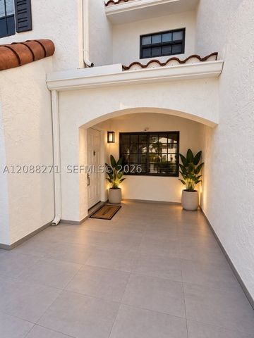 21204 Harbor Way 123-12, Aventura, FL 33180