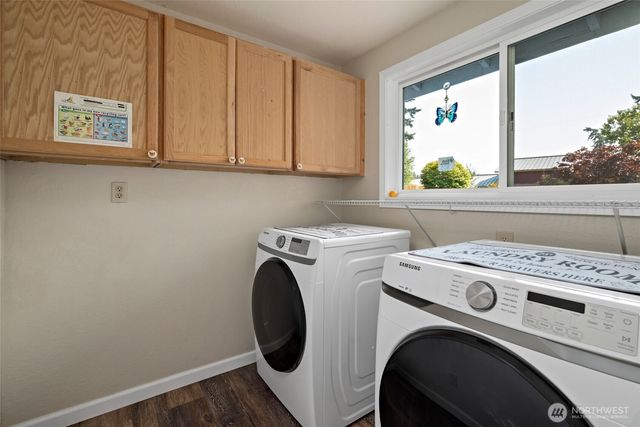 1925 NE 8th Avenue, Oak Harbor, WA 98277