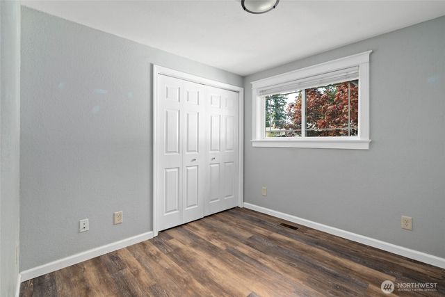 1925 NE 8th Avenue, Oak Harbor, WA 98277