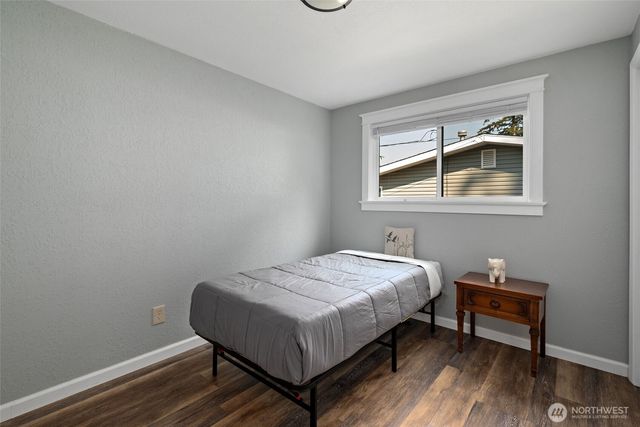 1925 NE 8th Avenue, Oak Harbor, WA 98277