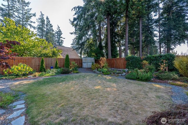 1925 NE 8th Avenue, Oak Harbor, WA 98277