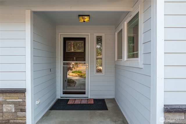 1925 NE 8th Avenue, Oak Harbor, WA 98277