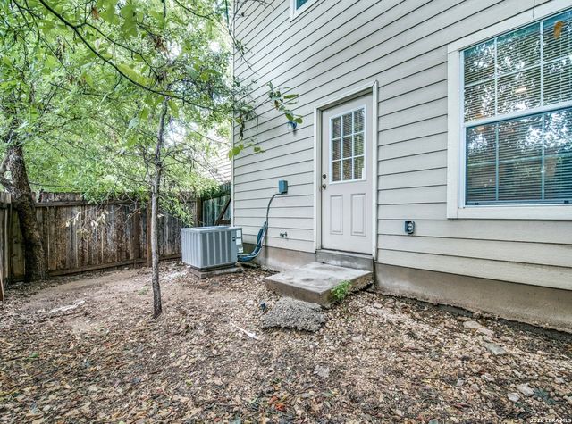 7826 Kingsbury Way Unit 3, San Antonio, TX 78240