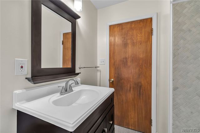 265 North 5th Street, Lewiston, NY 14092