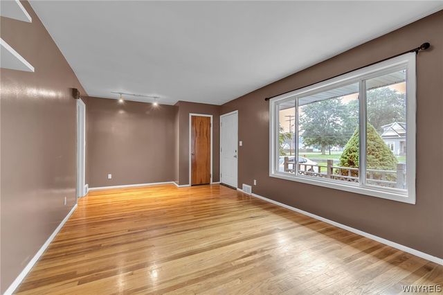 265 North 5th Street, Lewiston, NY 14092
