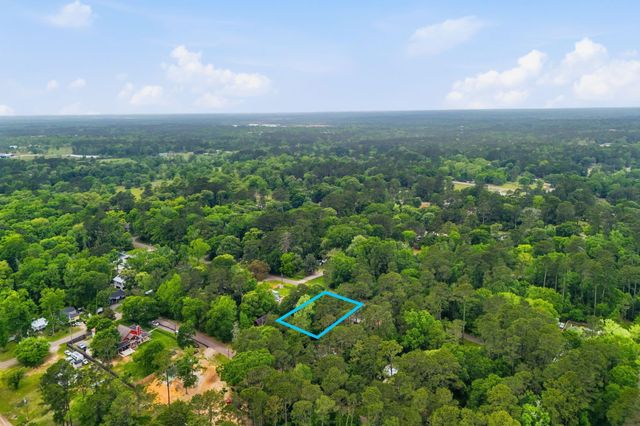 2-B Rollingwood Loop, Conroe, TX 77303
