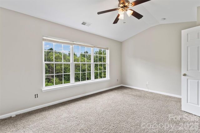 9768 Walkers Glen Drive NW, Concord, NC 28027