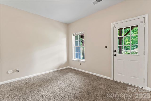 9768 Walkers Glen Drive NW, Concord, NC 28027