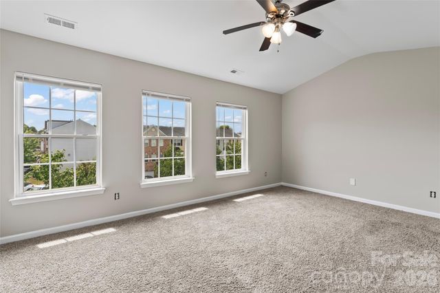 9768 Walkers Glen Drive NW, Concord, NC 28027