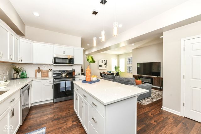 1821 S East Street, Indianapolis, IN 46225