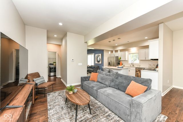 1821 S East Street, Indianapolis, IN 46225