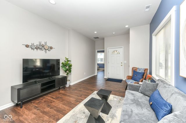 1821 S East Street, Indianapolis, IN 46225