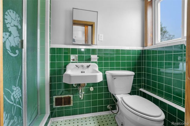 7282 Forrer Street, Detroit, MI 48228