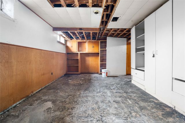 7282 Forrer Street, Detroit, MI 48228