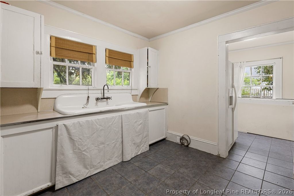 209 E 18th Street, Lumberton, NC 28358 — photo 14
