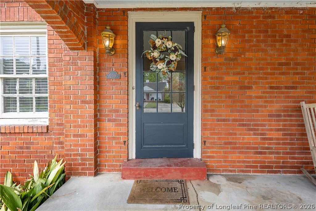 209 E 18th Street, Lumberton, NC 28358 — photo 4