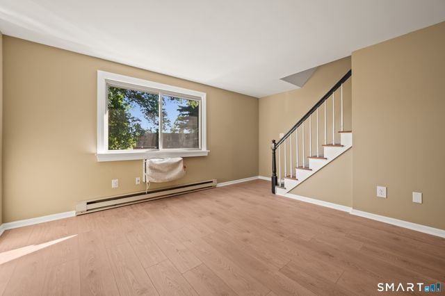 1581 Meriden Waterbury Turnpike 8, Southington, CT 06489