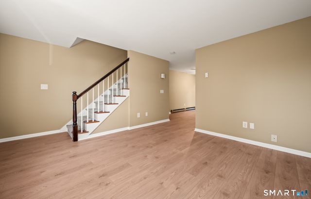 1581 Meriden Waterbury Turnpike 8, Southington, CT 06489