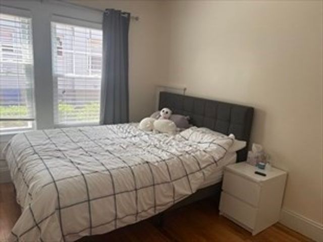 93 Lawton St. 1, Brookline, MA 02446