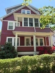 93 Lawton St. 1, Brookline, MA 02446