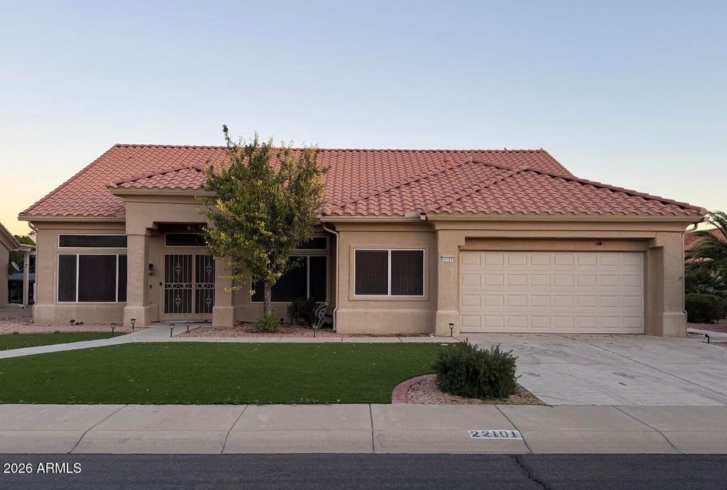 22101 N VETERANS Drive, Sun City West, AZ 85375