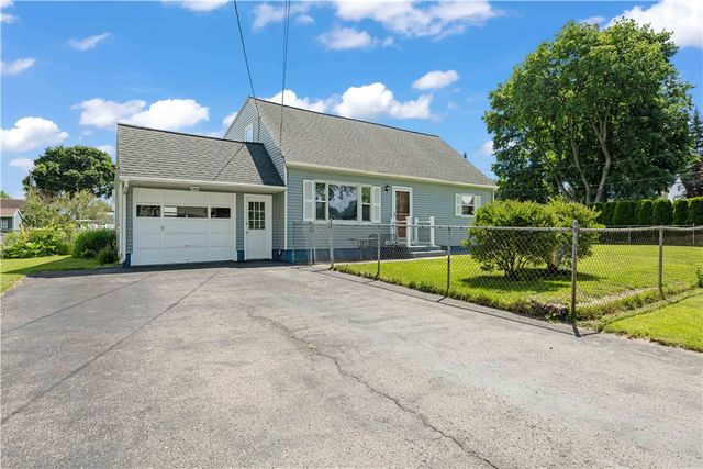 104 Rahway Road, Gates, NY 14606