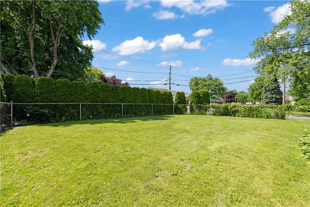 104 Rahway Road, Gates, NY 14606