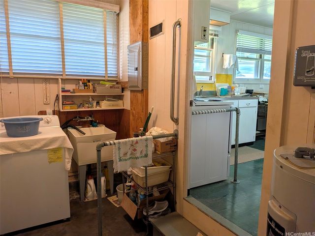 445 Iwalani Street, Hilo, HI 96720