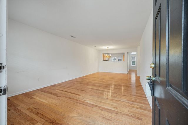 5208 Fernland Way, North Charleston, SC 29420