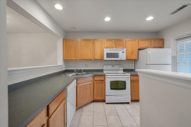 5208 Fernland Way, North Charleston, SC 29420