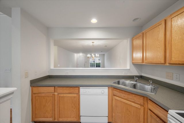 5208 Fernland Way, North Charleston, SC 29420