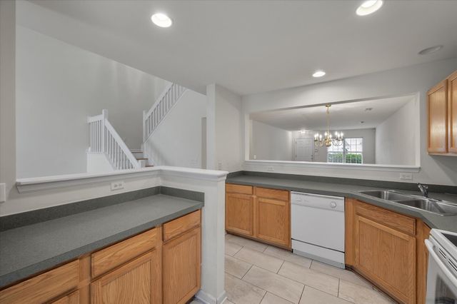 5208 Fernland Way, North Charleston, SC 29420