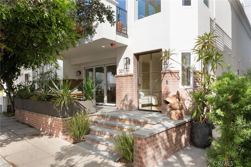 321 3rd Street, Manhattan Beach, CA 90266 — exterior