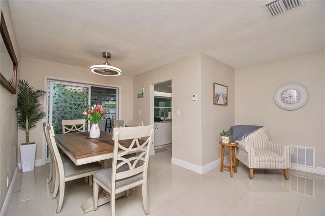 4944 NW 55th Street, Tamarac, FL 33319