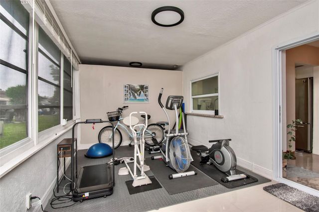 4944 NW 55th Street, Tamarac, FL 33319