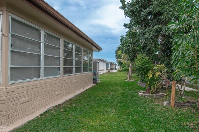 4944 NW 55th Street, Tamarac, FL 33319