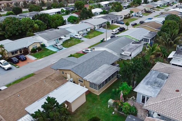 4944 NW 55th Street, Tamarac, FL 33319