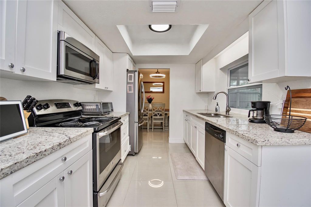 4944 NW 55th Street, Tamarac, FL 33319