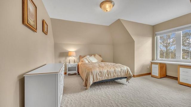 255 Fairway Meadows LANE, Sheboygan Falls, WI 53085